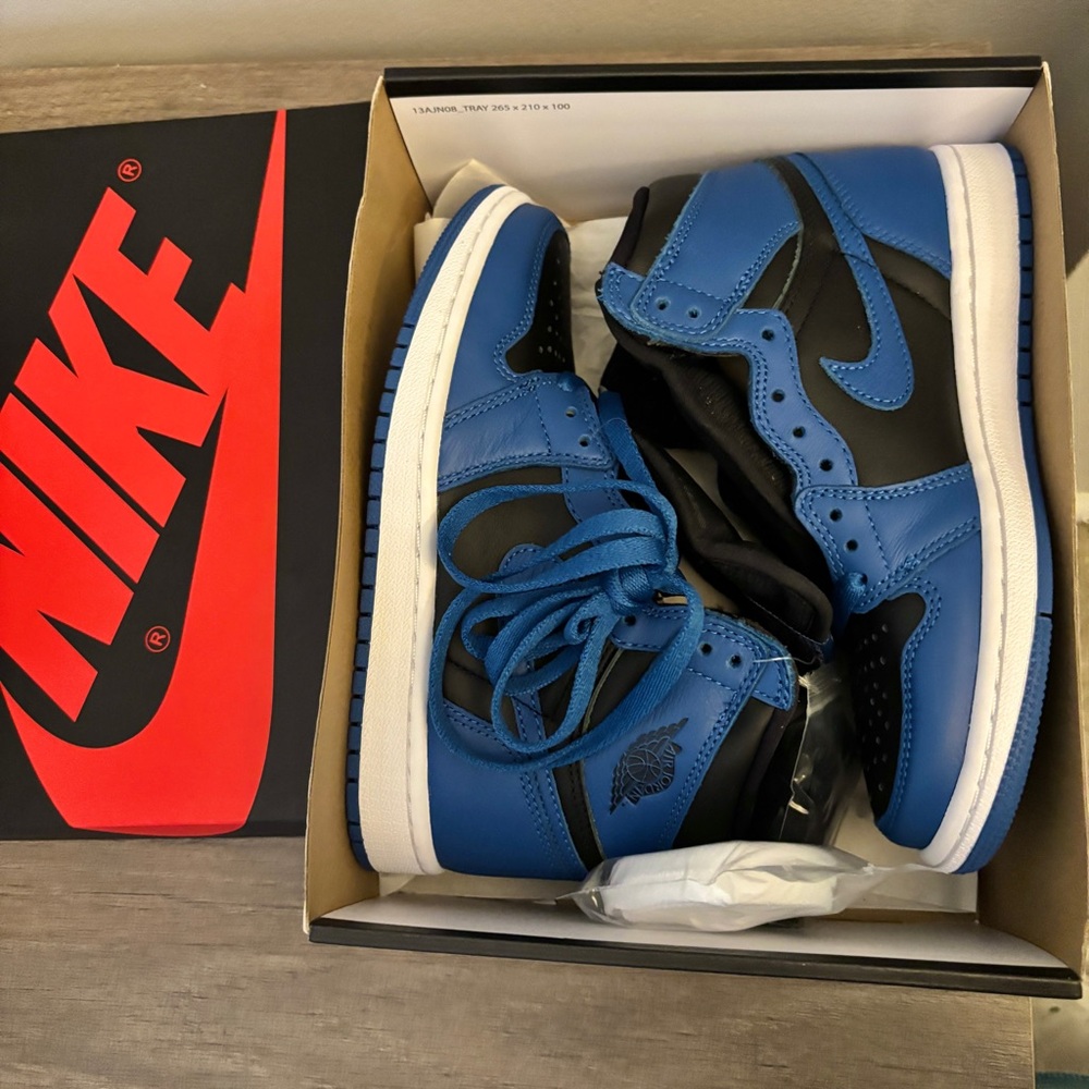 NEW Jordan 1 Retro High OG Dark Marina Blue Men's Size 4